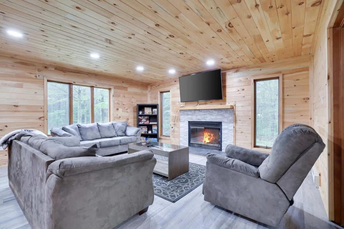 Relax In Blakeslee - Spacious 5Br Home With Bbq Buitenkant foto