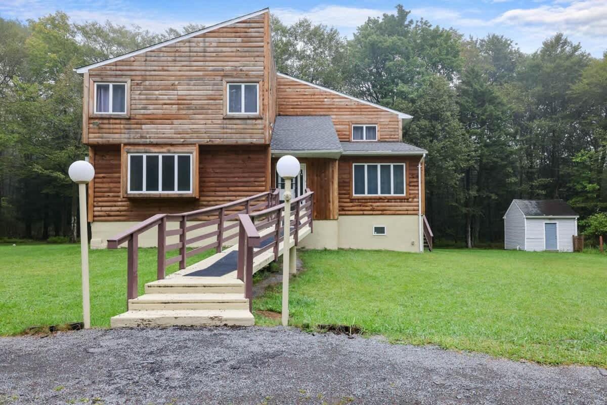 Relax In Blakeslee - Spacious 5Br Home With Bbq Buitenkant foto